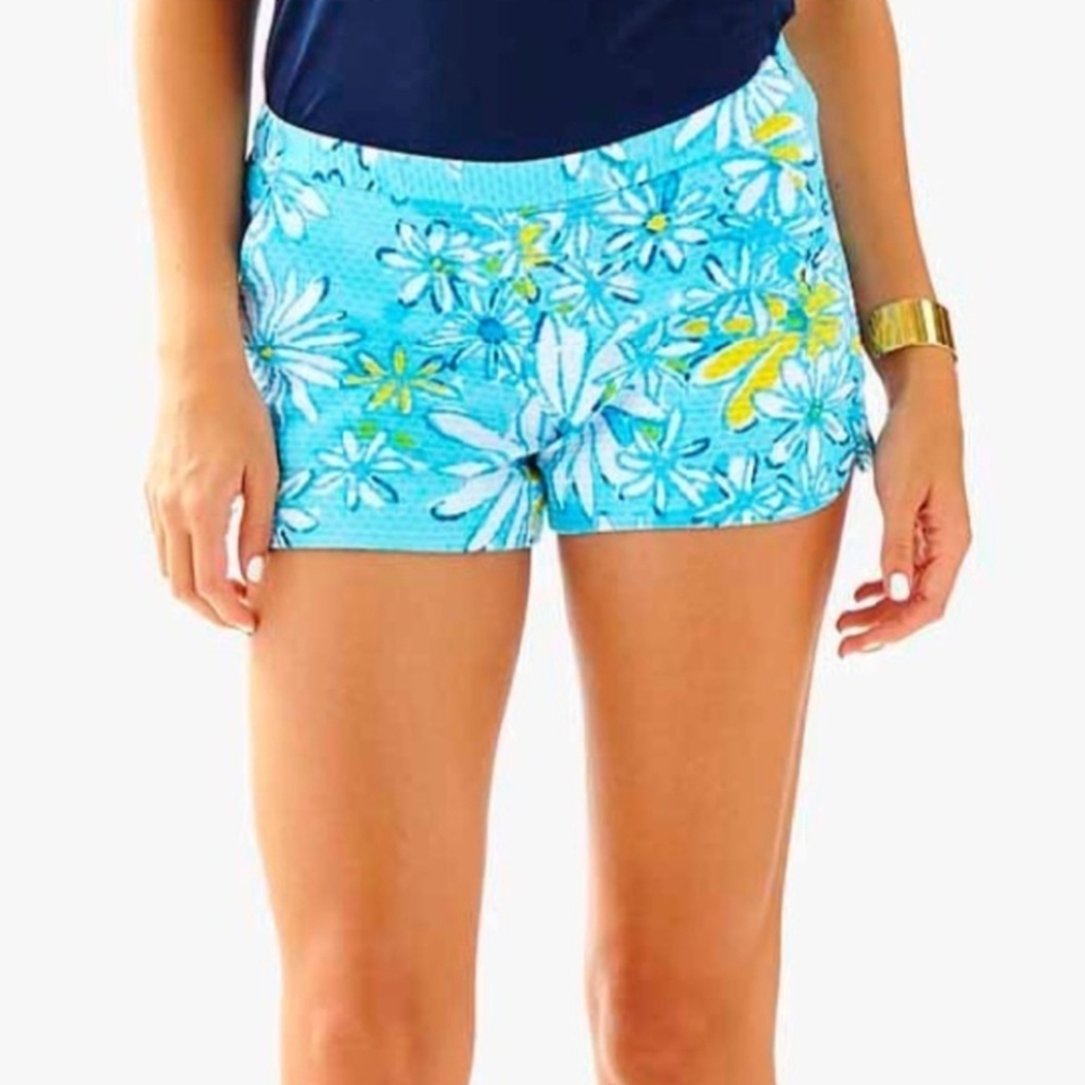 LILLY PULITZER Breakwater Blue Daisy Dance Allover Adie SHORTS Size 14